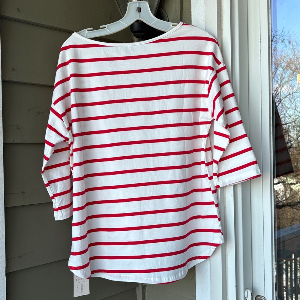 NWT LILYCOCO red and white tee. 95% Cotton and 5% Elastane. Sz S but can fit M. - Picture 7 of 7